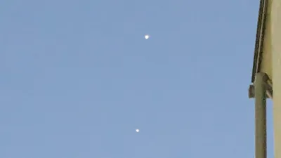 二つの星(横)