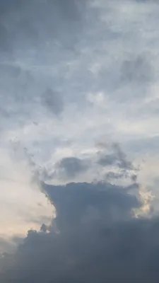 島がありそうな雲(縦)