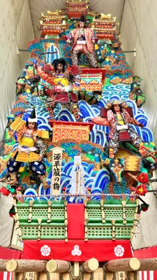 迫力満点の山笠飾り
