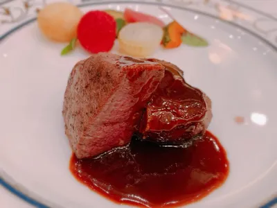 結婚式.メインディッシュ.肉料理.フレンチ