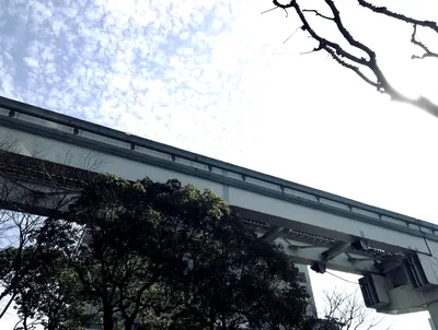 空に電車