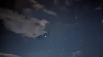深夜の星空