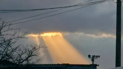 夕暮れ色の天使の梯子