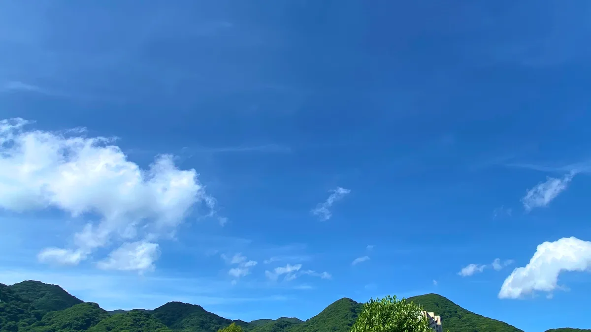 夏の青空